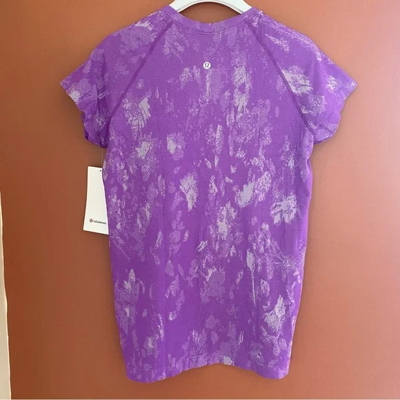 Lululemon Swiftly Tech Short Sleeve Shirt - Picture 4 of 5